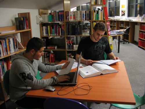 Bibliothèque Universitaire (BU)